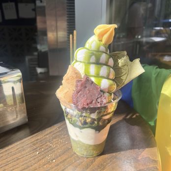 Baiten - matcha deluxe sundae parfait - Desserts Near Me - Seattle, Washington