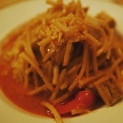 Blå Elefant - Vegetar rød curry med tofu og grønnsaker