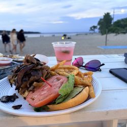 The Sunset Club at Tappen Beach