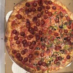 1/2 Double-pep & 1/2 Supreme