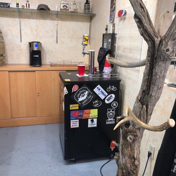 The Rocky Mountain Barbershop - Barbers Near Me - Monument, Colorado