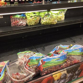 Kroger - So apparently Kroger Rockwall  thinks people who shop on Sunday night deserves mold strawberry  and stinky grapes. - Grocery Near Me - Rockwall, Texas