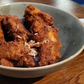 Kin Long Beach - Chicken Wing with Tamarind sauce on the side - Thai Near Me - Long Beach, California