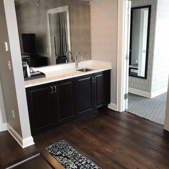Hancock Hotel - Room 523 - Hotels Near Me - Findlay, Ohio