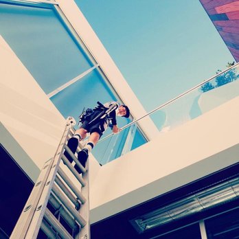 New View Window Cleaning - Window Washing Near Me - Huntington Beach, California New View Window Cleaning - Window Washing Near Me - Huntington Beach, California