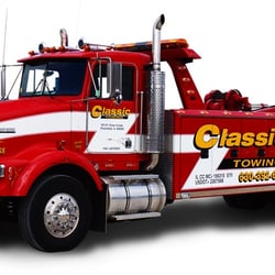 Aurora Classic Towing - Heavy Duty Towing - Towing Service for Semi Trucks and Tractor Trailers.