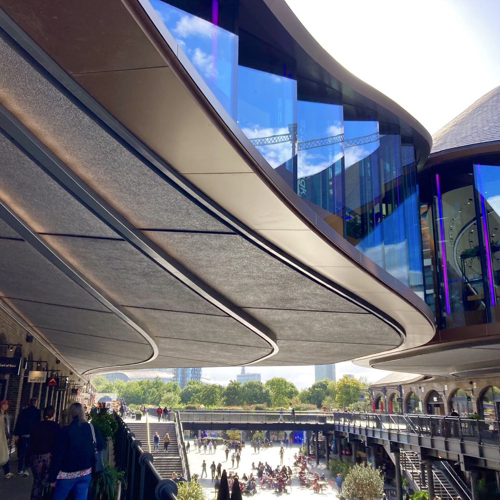 Coal Drops Yard - Covered pedestrian area with great architecture - Shopping Centers Near Me - London, XGL
