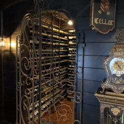 Aorangi Peak - Wine cellar