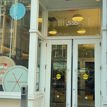 Capital One Café - With long line usually in SoHo area are no pulic restroom, this ficility are have three. and one personal incharg done amazing job. - Cafes Near Me - New York, New York