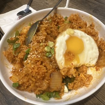 bb.q Chicken Castleton - Kimchi fried rice is okay with its mild spice but the egg is rubbery. - Chicken Shop Near Me - Indianapolis, Indiana