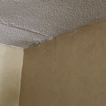 Americas Best Value Inn Torrington, CT - Almost every corner of the ceiling looks like this. Paint chips on the floor - Hotels Near Me - Torrington, Connecticut