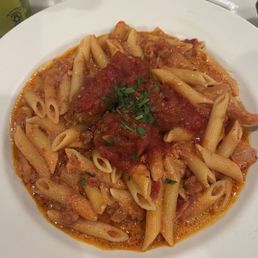 Penne al a Vodka with 4 meatballs Penne al a Vodka with 4 meatballs