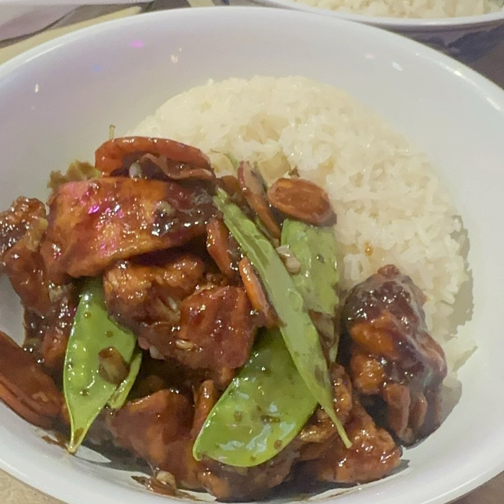 Kitsune House - Kung pao chicken - Chinese Near Me - Miami, Florida Kitsune House - Kung pao chicken - Chinese Near Me - Miami, Florida