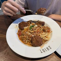 SAINT - Updated March 2026 - 532 Photos & 249 Reviews - 44 Avenida ...