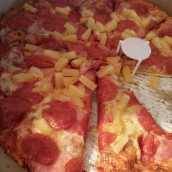 Me-n-Ed's Pizzeria - Pizza Near Me - Dinuba, California