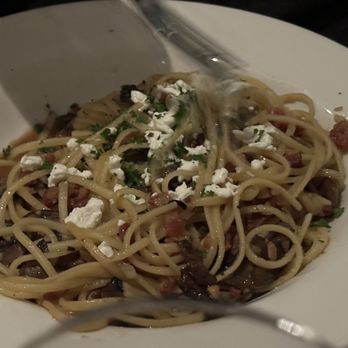 Mezzaluna Willits - Mushrooms and pasta - Italian Near Me - Basalt, Colorado