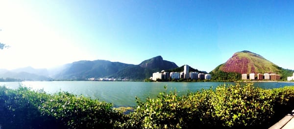 Rodrigo de Freitas Lagoon by null