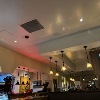 Papapavlo's - Dining, Service Area - New American Near Me - Lodi, California Papapavlo's - Dining, Service Area - New American Near Me - Lodi, California