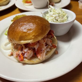 The Lobster Trap - Lobster roll - Seafood Near Me - Avalon, California