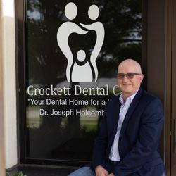 Crockett Dental Care - Dr. Holcomb has been providing care to Houston County and surrounding areas for over 30 years.