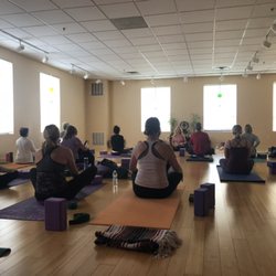 Ananta Yoga Studio - Saturday morning class