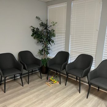 Lowe Chiropractic - Chiropractors Near Me - Sacramento, California