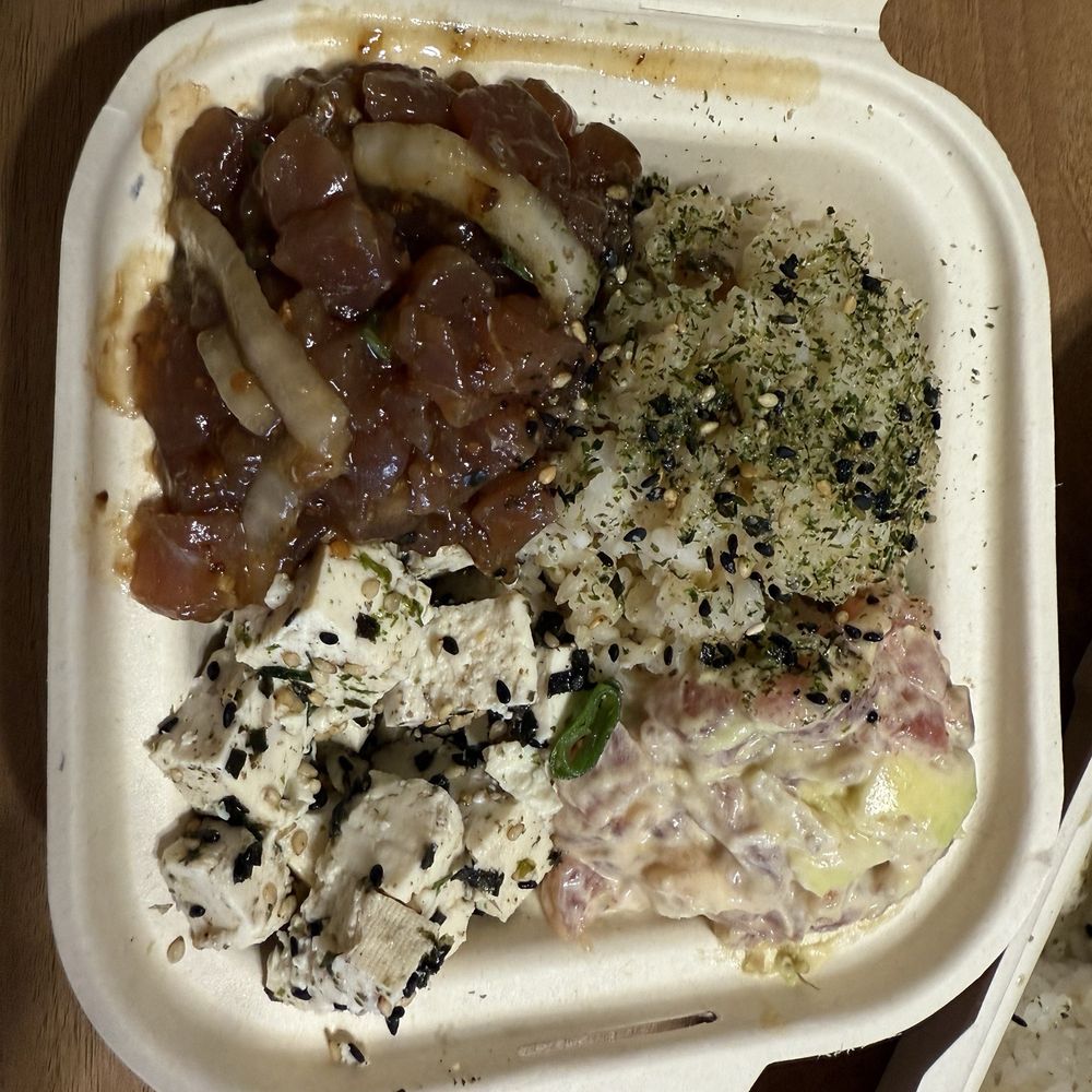 Da Poke Shack - Poke bowl w wet hawaiian (traditional), scoop of brown rice, Dynamite poke w avocado (a fave), tofu with furikake - Hawaiian Near Me - Kailua-Kona, Hawaii Da Poke Shack - Poke bowl w wet hawaiian (traditional), scoop of brown rice, Dynamite poke w avocado (a fave), tofu with furikake - Hawaiian Near Me - Kailua-Kona, Hawaii