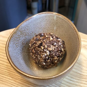 ÍAÇA Superfood Bar - Cacao Almond Energy Ball $20 - Acai Bowls Near Me - Hong Kong, HK ÍAÇA Superfood Bar - Cacao Almond Energy Ball $20 - Acai Bowls Near Me - Hong Kong, HK