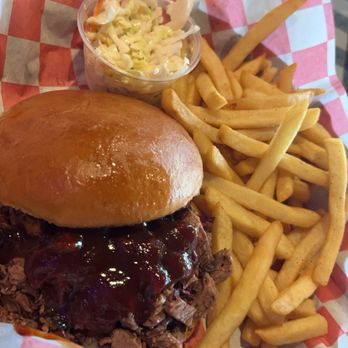 Dang BBQ - BBQ Brisket Sammich - Barbeque Near Me - Seaford, New York