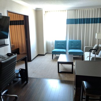 Four Points by Sheraton London - Hotels Near Me - London, Ontario Four Points by Sheraton London - Hotels Near Me - London, Ontario