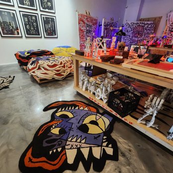 Maliq Simulated Reality art gallery - Art Galleries Near Me - Miami, Florida