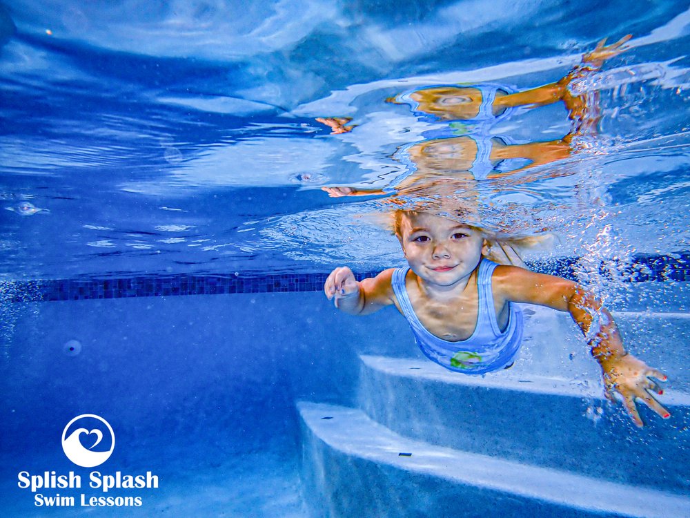 Splish Splash Swim Lessons Logo