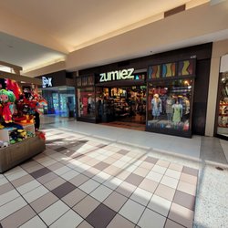 Zumiez