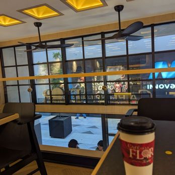 Café de la Flor - Vista del comedor - Cafeteria Near Me - Tijuana, BCN Café de la Flor - Vista del comedor - Cafeteria Near Me - Tijuana, BCN