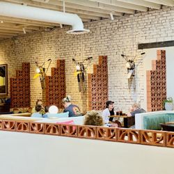 Lady Nomada - Mexican Kitchen - Dining area