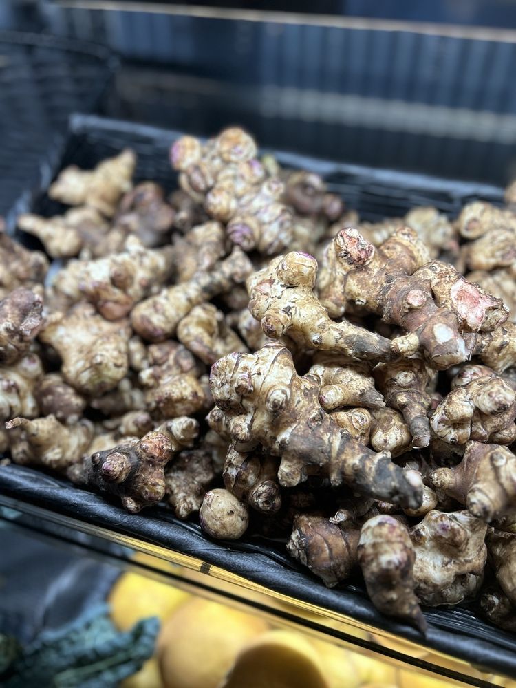 Arena Market & Cafe Logo