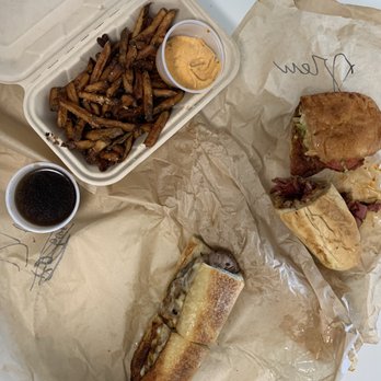 EARL Kakaako - Garlic Fries $6 French Dip $12.50 1/2 of Fried Chicken Po Boi $13.50  1/2 of The Drew $13 - Sandwiches Near Me - Honolulu, Hawaii