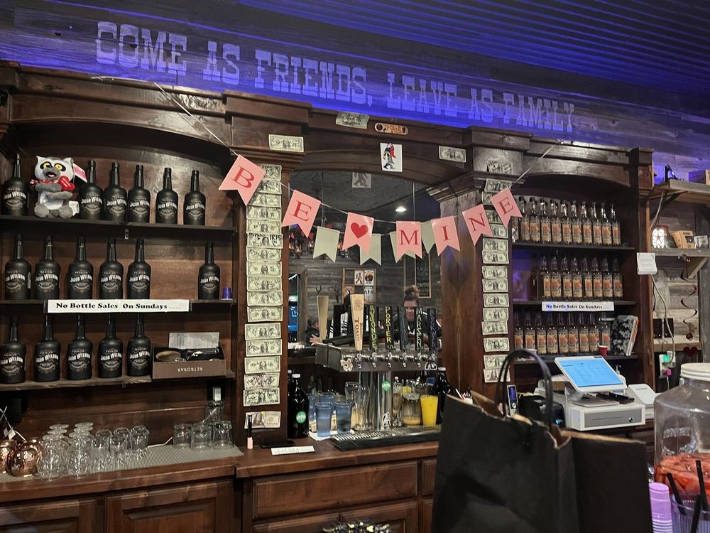 Johnson County Distillery Logo