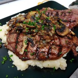 Tavola Mia Bistro - Rib steak