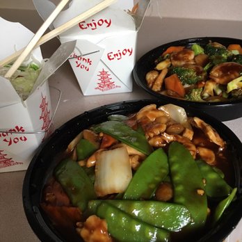Golden Chen - Shrimp and vegetables w/mei fun Chicken and snow pea w/mei fun - Chinese Near Me - Cincinnati, Ohio