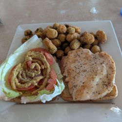 Thrall Country Diner - Grilled chicken sandwich with okra