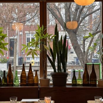 Omai Restaurant - Indoor - Japanese Near Me - Toronto, Ontario
