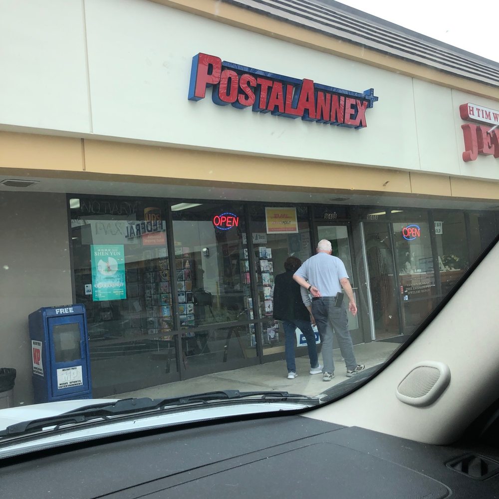 Easy to find signage! Easy to find signage!