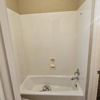 1 Day Bath Arizona - Shower Install - Before - General Contractors Near Me - Mesa, Arizona