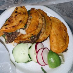 Tacos El Mosco - 4 quesabirrias