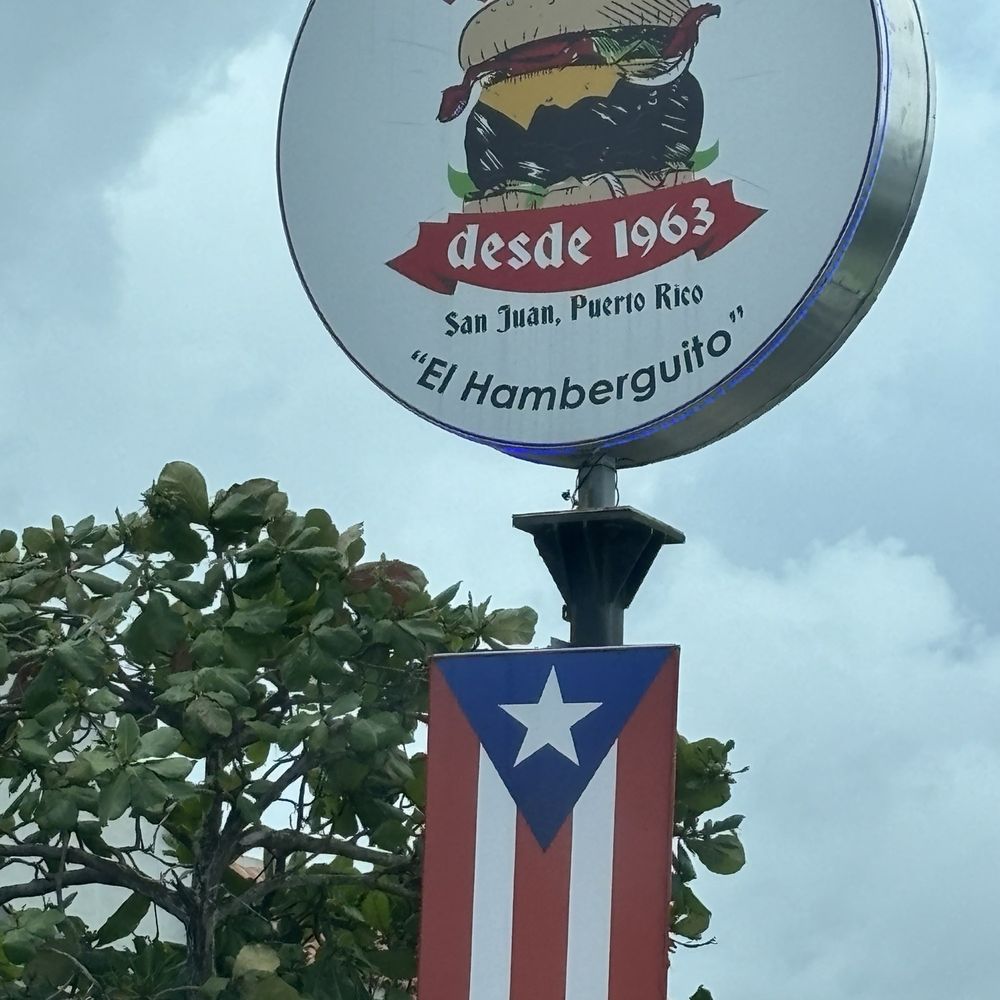 El Hamburguer - Burgers Near Me - San Juan, Puerto Rico