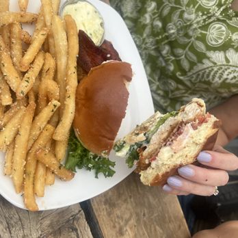 Acreage - Chicken Bacon Ranch Sandwich - Cideries Near Me - Lafayette, Colorado