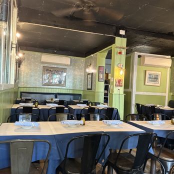 Caffe Buon Gusto - Interior of CBG 236 East 77th Street - Italian Near Me - New York, New York Caffe Buon Gusto - Interior of CBG 236 East 77th Street - Italian Near Me - New York, New York