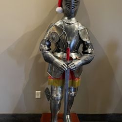Medieval Times Dinner & Tournament - One of the armor displays