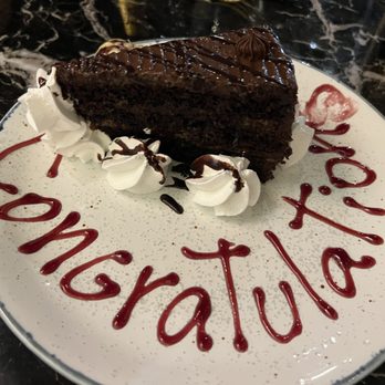 CVI.CHE 105 - Cocholate Cake for the occasion - Peruvian Near Me - Miami, Florida CVI.CHE 105 - Cocholate Cake for the occasion - Peruvian Near Me - Miami, Florida